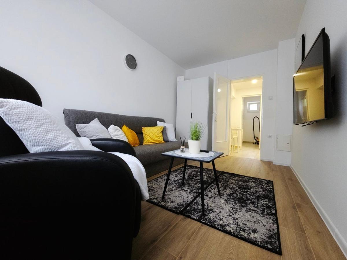 Marija Apartman Osijek Extérieur photo