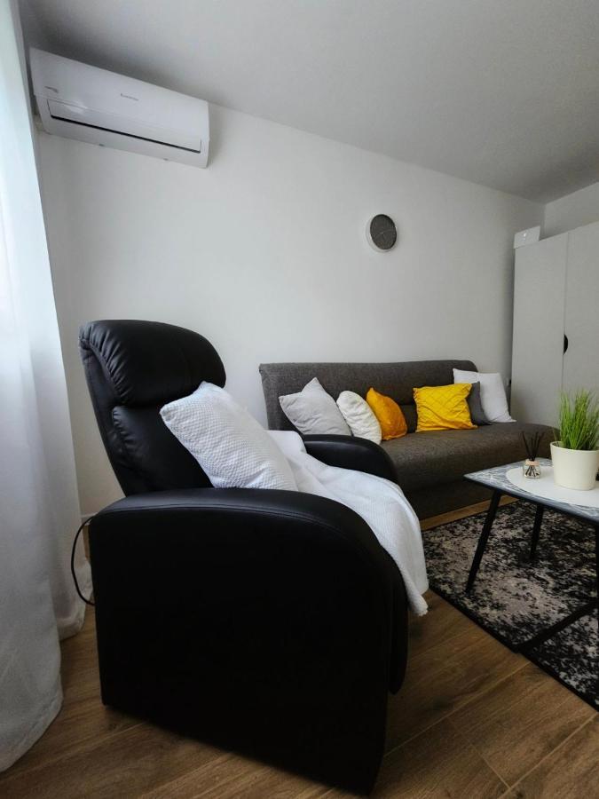 Marija Apartman Osijek Extérieur photo